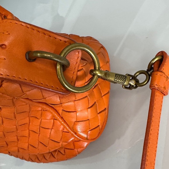 Bottega Veneta Nodini Crossbody Bag – Orange Intrecciato Leather, Suede Interior - Picture 6 of 10